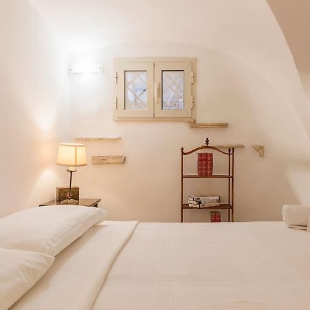 Sweet Little Suite Near Pantheon Rome Bagian luar foto