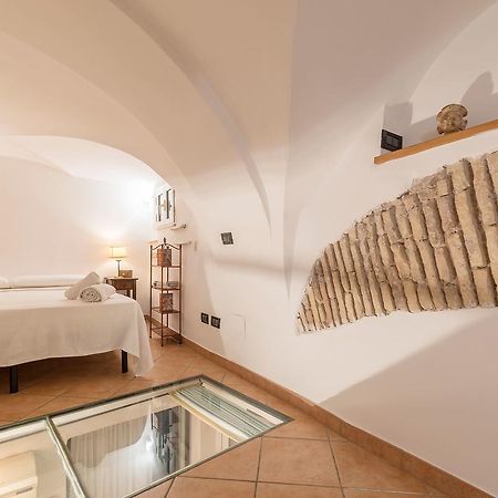 Sweet Little Suite Near Pantheon Rome Bagian luar foto