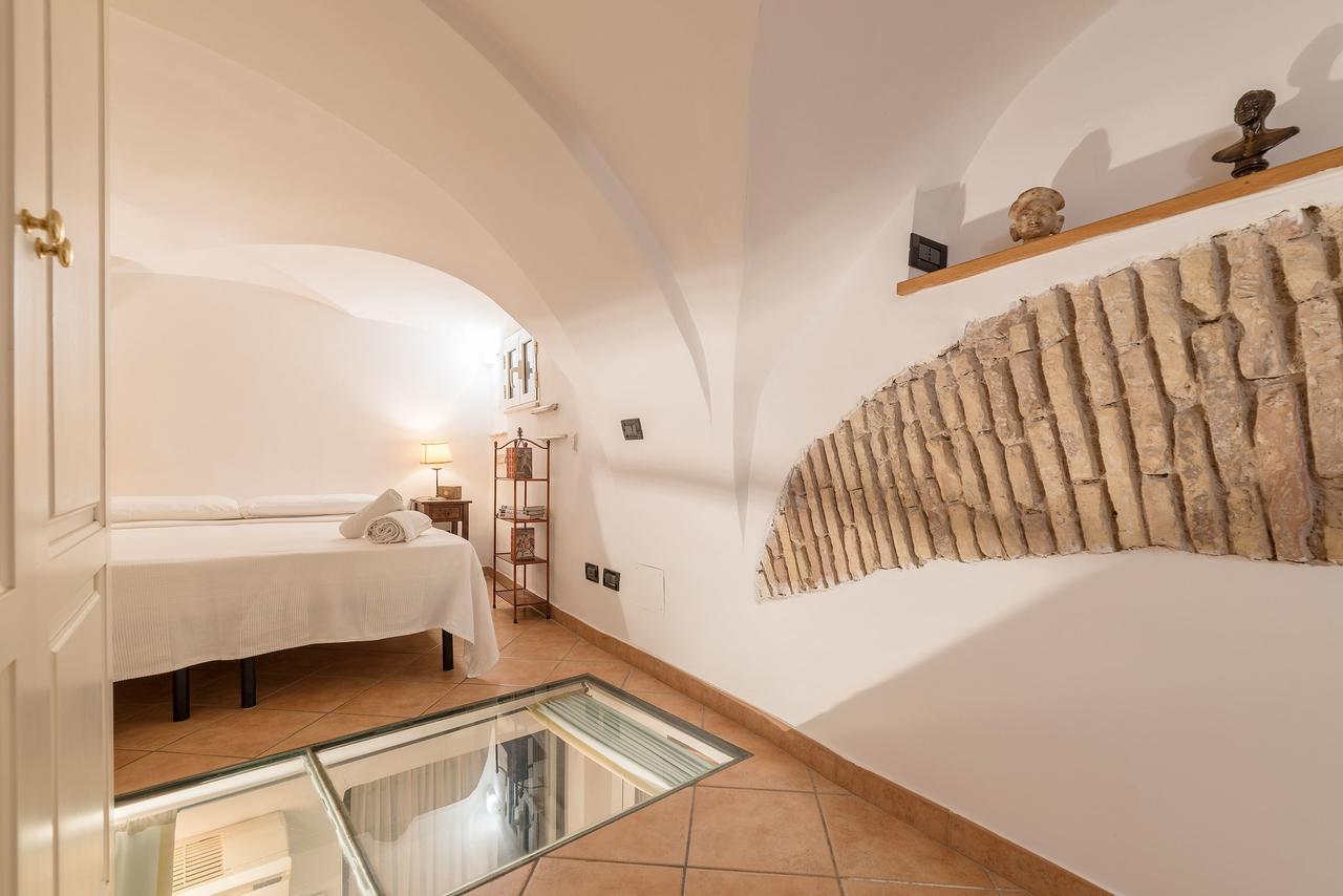 Sweet Little Suite Near Pantheon Rome Bagian luar foto